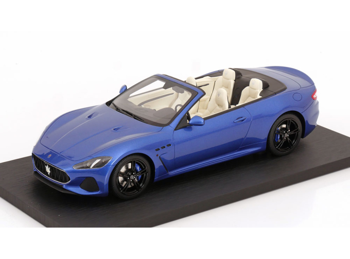 MASERATI GranCabrio (2019), blue metallic