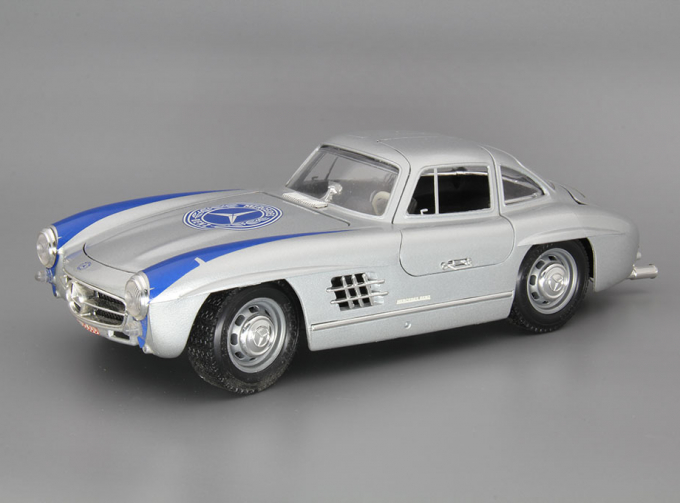 MERCEDES-BENZ 300 SL, silver / blue