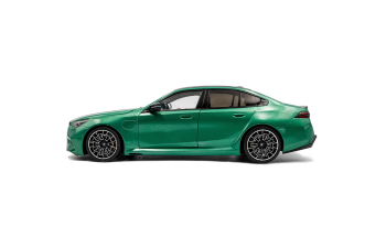 BMW M5 (G90) M (2025), green metallic