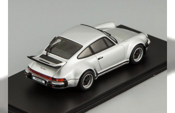 PORSCHE 911 Turbo (1975), silver