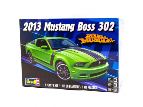 Сборная модель 2013 Mustang Boss 302