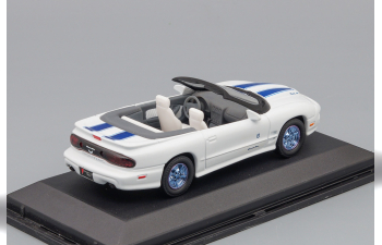 PONTIAC Firebird Trans Am (1999), white / blue