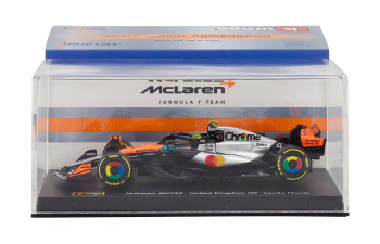 McLAREN F1 Mcl39 Team Mclaren №4 World Champion Winner Silverstone British Gp (2025) Lando Norris - With Pilot And Showcase, Orange Chrome Black