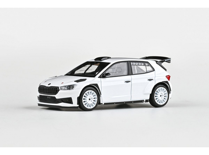 SKODA Fabia IV RS Rallye2 with Tarmac Wheels Type A (2022), weiss