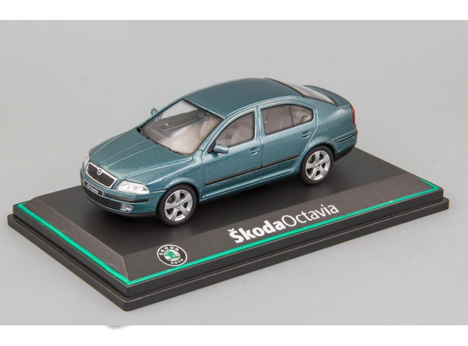 SKODA Octavia Ii Berline (2004), green island met