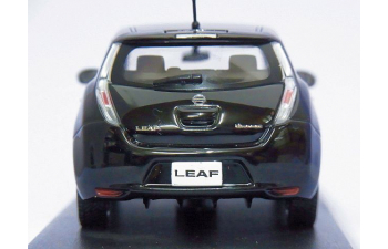 NISSAN Leaf, super black