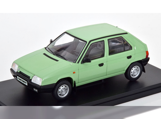 SKODA Favorit, light green