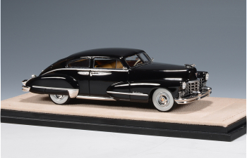 CADILLAC Series 62 Club Coupe (1947), Black