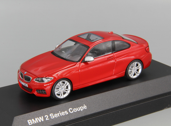 BMW 2er Coupe F22 (2014), melbourne red