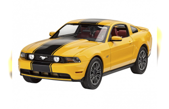 Сборная модель Автомобиль Ford Mustang GT (2010)