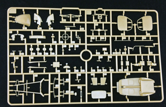 Сборная модель DAK “Topolino” (German/Italian) Light Staff Car w/Crew & IF8 Infantry Cart