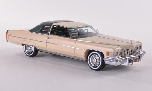 CADILLAC Coupe de Ville 1976, Light Beige/ Dark Matt Green