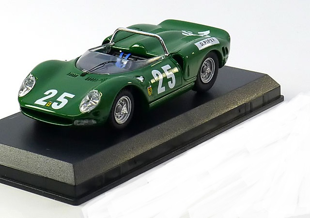 FERRARI 365 P2 № 25  Brands-Hatch, Piper (1965)
