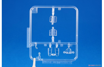 Сборная модель P-40K-1/5 Warhawk 'Short Tail'