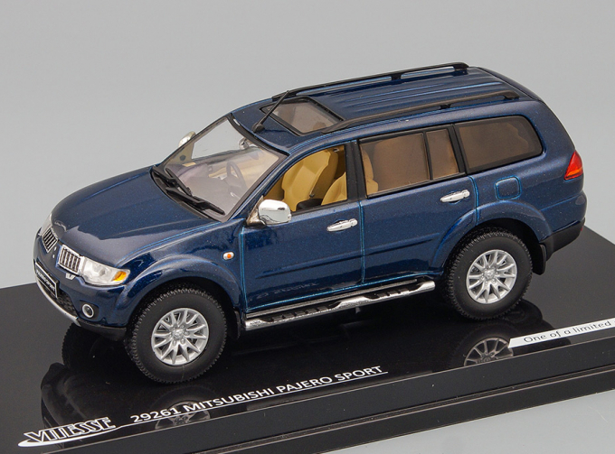 MITSUBISHI Pajero Sport, dark blue mica