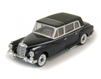 MERCEDES-BENZ 300D Limousine (1960), dark blue