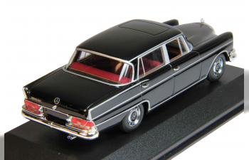 MERCEDES-BENZ 300 SE lang (1965), black