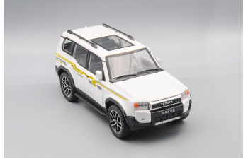 TOYOTA Land Cruiser 250 (Prado), белый, 21 см.