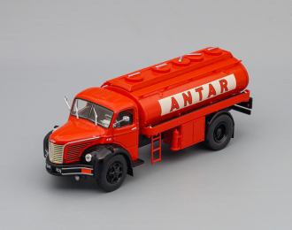 BERLIET GLR 8 a Citerne d'hydrocarbures 1954, red