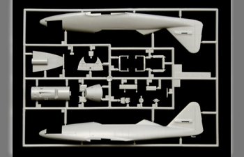 Сборная модель Самолет Messerschmitt Me 262 B-1a /U1