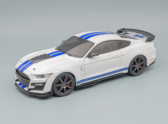 FORD GT500 Fast Track - 2020 (white / blue stripes)