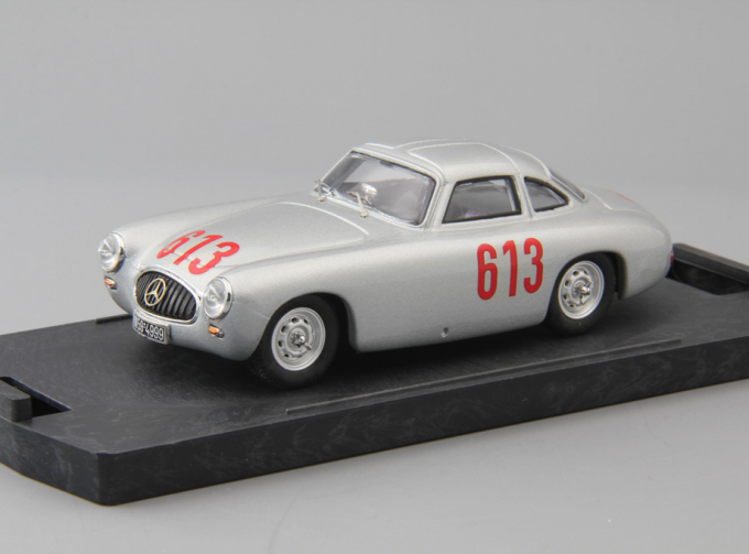 MERCEDES-BENZ 300 SL #613, silver