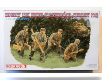 Сборная модель фигурки охотники за танками / Hedgerow Tank Hunters Front Military Figures 1944