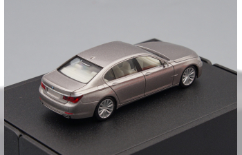 BMW 7er, silver