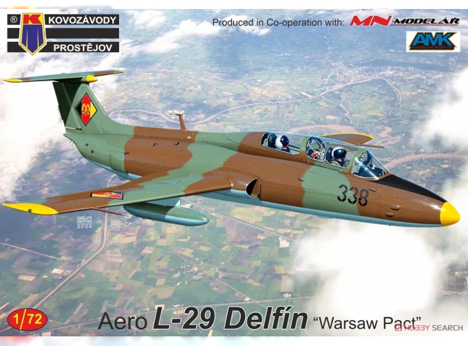 Сборная модель Aero L-29 Delfín "Warsaw Pact"