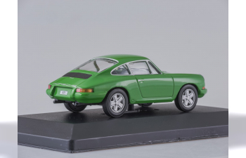 PORSCHE 911T (1968), light green