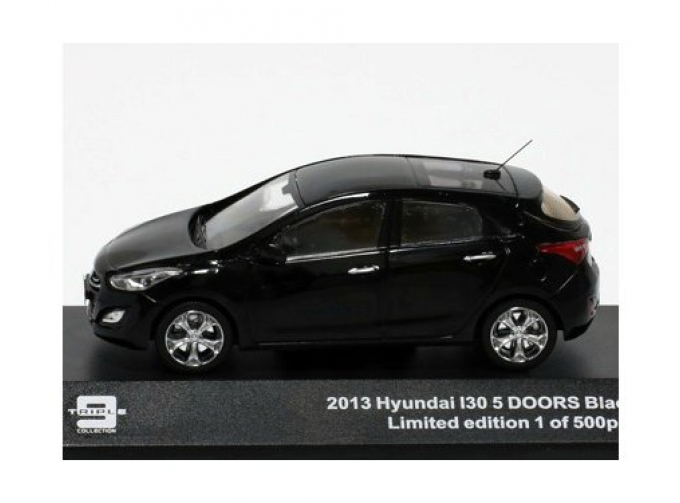 HYUNDAI i30 5-doors (2013), black