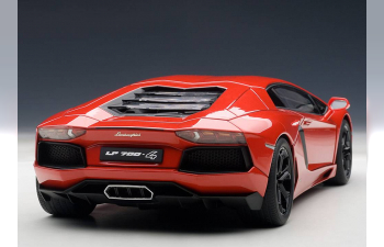 LAMBORGHINI Aventador LP700-4 (2011), rosso andromeda / red black wheels