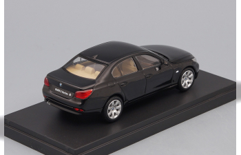 BMW 545i Sedan, black