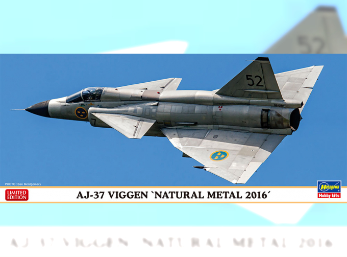 Сборная модель Самолет AJ-37 VIGGEN "NATURAL METAL 2016"