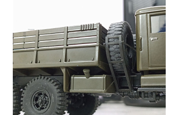 Держатель запасного колеса (ДЗК) Краз-214