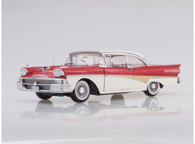 FORD Fairlane 500 HardTop (1958), colonial white/torch red