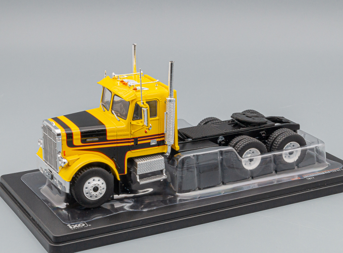 FREIGHTLINER FLC 120 64T седельный тягач (1977), Yellow/Black