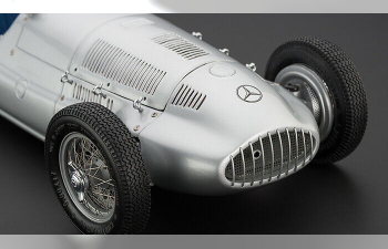 MERCEDES-BENZ W165, (1939)