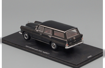 MERCEDES-BENZ 220 Universal Station Wagon, black