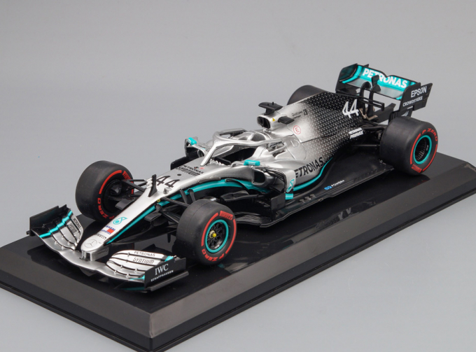 MERCEDES-AMG F1 W10 EQ Power #44 "Petronas Motorsport F1 Team" Lewis Hamilton Чемпион мира (2019)