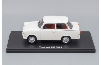 TRABANT 601 (1964-1990), Samochody PRL 17, white