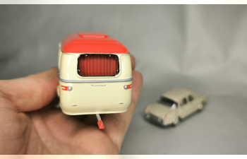 Автомобильный прицеп Karosa W4 dingo