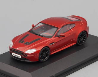 ASTON MARTIN V12 Vantage S 2017 Volcano Red