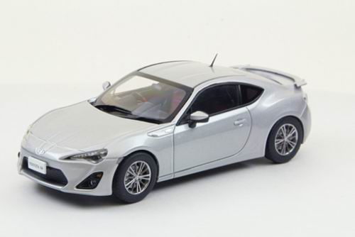 TOYOTA GT86 (2012), silver