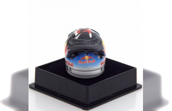 RED BULL Helm (2011)