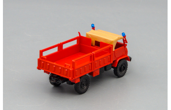 UNIMOG S, red / brown