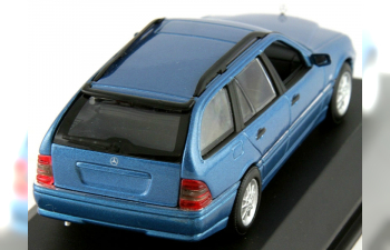 Mercedes-Benz C180 T-modell Elegance W202 (S202), blue