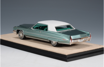 CADILLAC Coupe Deville (1971), Adriatic Turquoise Metallic