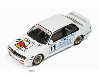 BMW M3 E30 11 (MANDARINA DUCK) C.Kwan Macau Guia Race 1989, white