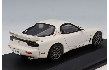 MAZDA RX-7 Type RZ (FD3S) (2000), snow white pearl mica